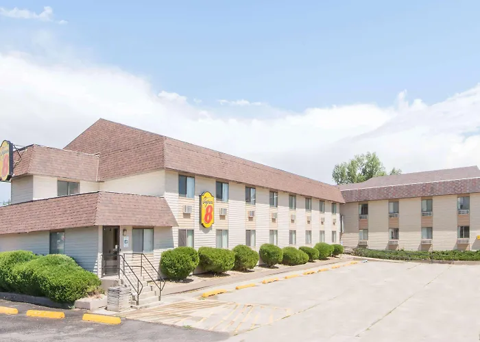 Super 8 By Wyndham Buffalo